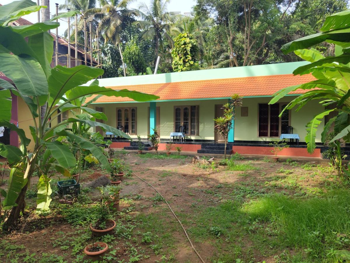 Hotel Greenland Thiruvananthapuram Extérieur photo